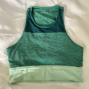 Outdoor Voices Tri-Tone Slashback Crop - Medium